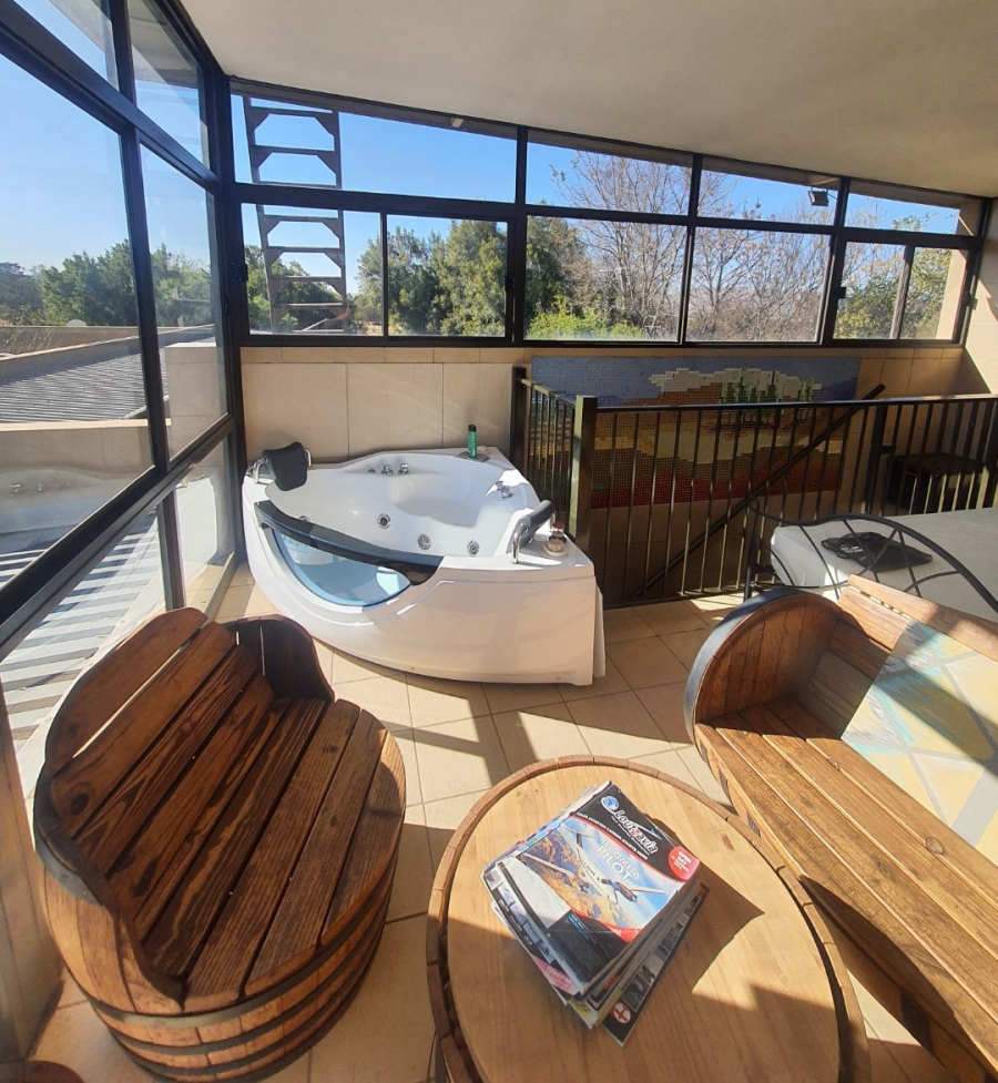 5 Bedroom Property for Sale in Rietfontein A H North West
